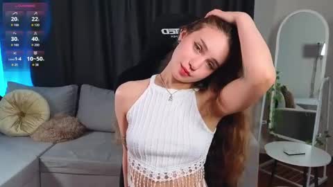 Snapshot of alice_loft chatting on 05-08-26, 04:07 Alice online show from 05-08-26, 04:07