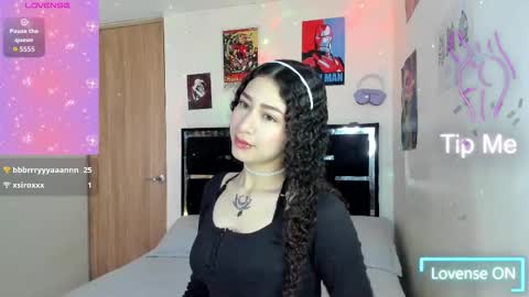 Snapshot of alice_martinez_ chatting on 10-16-25, 02:07 alice and amber online show from 10-16-25, 02:07