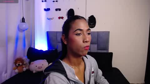    online show from 11-26-25, 07:04