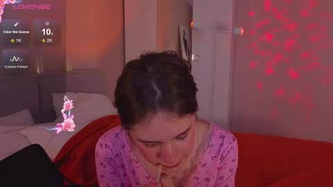 Alice online show from 11-07-25, 04:01