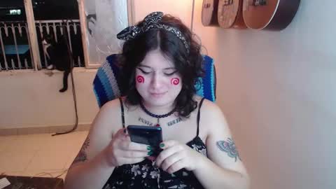 Alicia Aldara online show from 11-17-25, 02:39