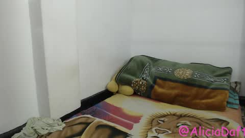 Snapshot of alice_psilocybe_sabina420 chatting on 04-07-26, 09:43 Alicia Aldara online show from 04-07-26, 09:43