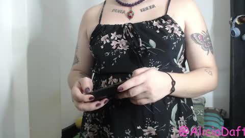 Snapshot of alice_psilocybe_sabina420 chatting on 04-13-26, 08:09 Alicia Aldara online show from 04-13-26, 08:09