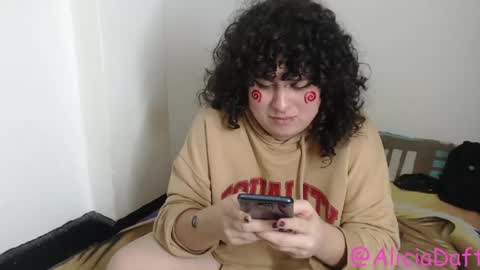 Snapshot of alice_psilocybe_sabina420 chatting on 04-24-26, 07:33 Alicia Aldara online show from 04-24-26, 07:33