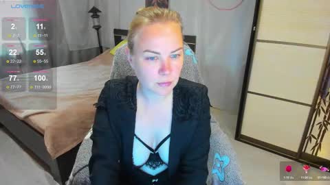 Snapshot of alice_sex_intellect chatting on 09-10-25, 09:20 Alice online show from 09-10-25, 09:20