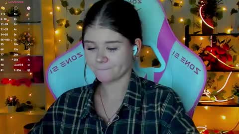 Alice online show from 11-21-25, 02:49