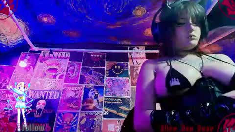 Snapshot of alice_von_rose chatting on 06-24-26, 04:55 alice_von_rose online show from 06-24-26, 04:55
