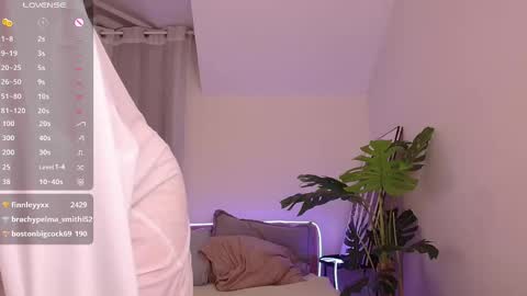 Alice  online show from 03-01-25, 09:59