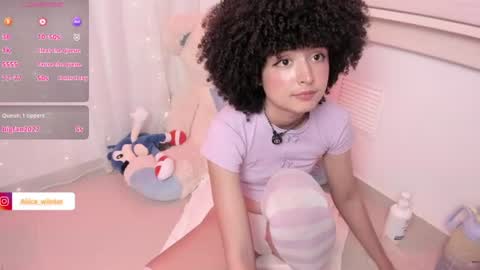 Alice  online show from 06-25-26, 05:12
