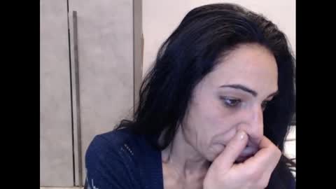 Snapshot of aliceanddave chatting on 02-21-25, 05:09 aliceanddave online show from 02-21-25, 05:09