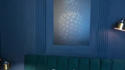 Snapshot of aliceandsia chatting on 09-10-25, 03:06 Alice and Asia online show from 09-10-25, 03:06