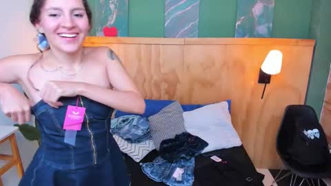 Alice and Asia online show from 11-17-25, 07:08