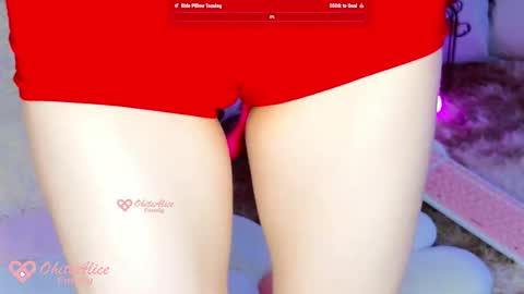 Snapshot of alicebate chatting on 05-18-26, 09:53 Alice online show from 05-18-26, 09:53