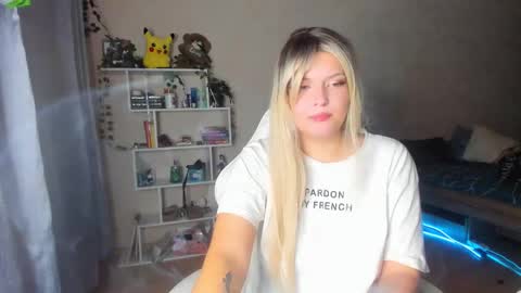 AliceCasey online show from 10-16-25, 07:37