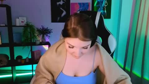 Snapshot of alicechanell chatting on 05-22-26, 04:19 alicechanell online show from 05-22-26, 04:19