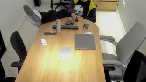Snapshot of alicecoffin chatting on 06-24-26, 09:19 alicecoffin online show from 06-24-26, 09:19