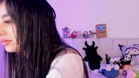 Alice  online show from 06-20-26, 07:16