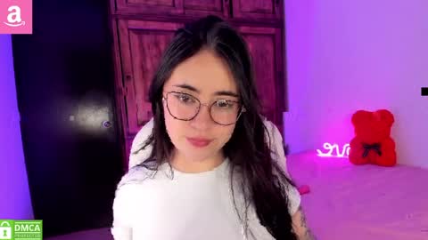 Aliceee  ..   97YP9VWGZHrefnav wishlist lists 1 online show from 04-03-26, 12:30