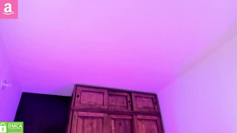 Snapshot of alicee_2 chatting on 04-28-26, 07:19 Aliceee .. 97YP9VWGZHrefnav wishlist lists 1 online show from 04-28-26, 07:19