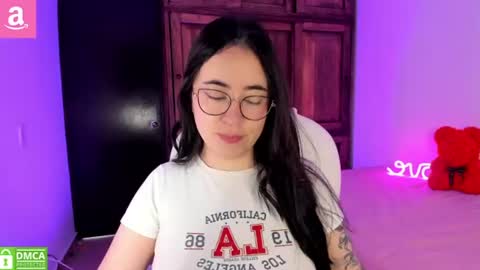 Aliceee  ..   97YP9VWGZHrefnav wishlist lists 1 online show from 06-19-26, 06:01