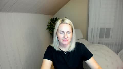 Alicee online show from 12-23-24, 04:50