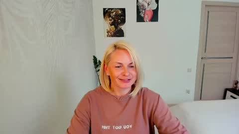 Alicee online show from 07-17-26, 10:44