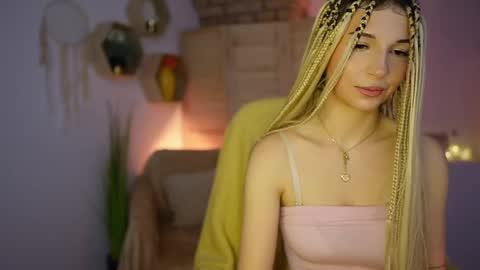 Alicee Kiss online show from 12-15-24, 07:10