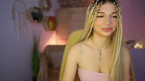 Alicee Kiss online show from 12-15-24, 10:15