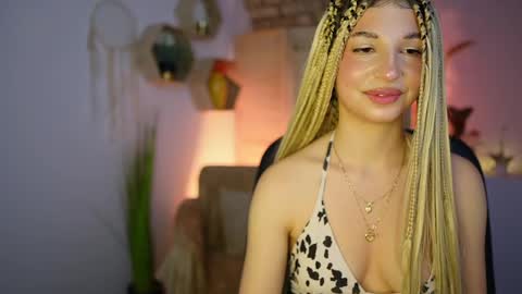 Alicee Kiss online show from 01-03-25, 10:19