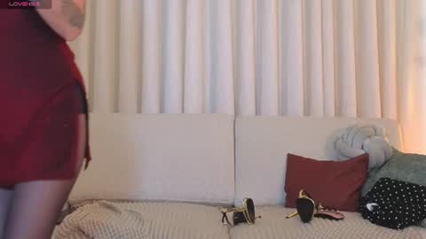 Snapshot of alicee_milf_ chatting on 07-03-26, 01:28 Aleja online show from 07-03-26, 01:28