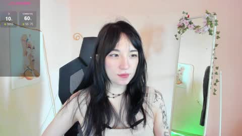 Snapshot of aliceeinwonderlanddd chatting on 05-26-26, 02:18 Alice online show from 05-26-26, 02:18