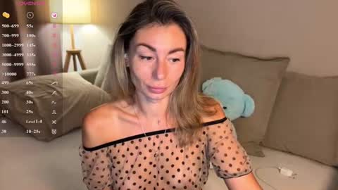 Snapshot of aliceevan chatting on 07-05-26, 01:56 Daniella online show from 07-05-26, 01:56