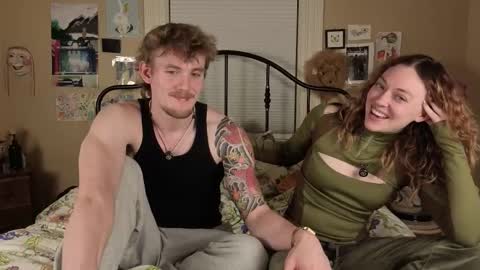 AliceInAceland online show from 10-18-25, 02:14