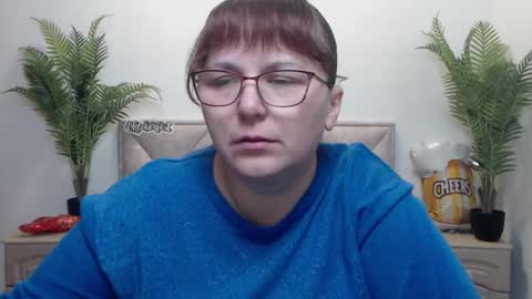 AliceInks online show from 10-05-25, 06:56