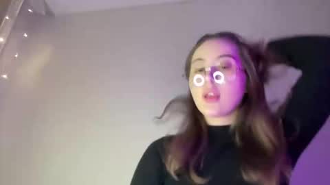 aliceinlustland online show from 02-24-26, 09:13