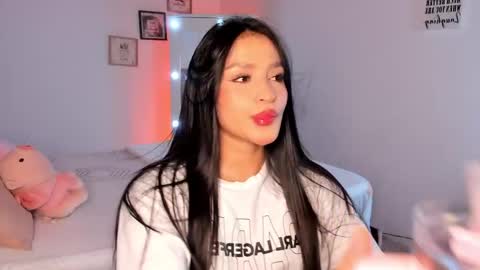 Snapshot of alicekiing_ chatting on 05-06-26, 03:02 ALICEKIING online show from 05-06-26, 03:02