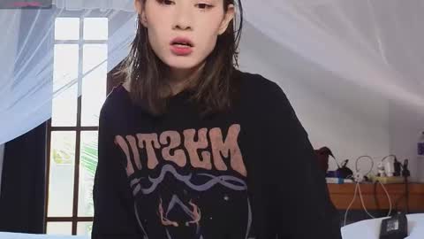 Alice  vacation  online show from 03-01-26, 05:20