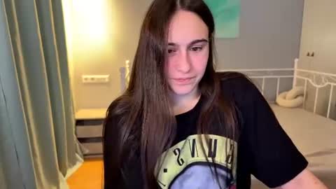 alicekollt online show from 06-18-26, 08:46