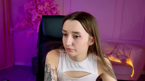 Alice online show from 11-03-25, 01:12