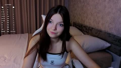 u can name me Alice online show from 05-10-26, 08:25