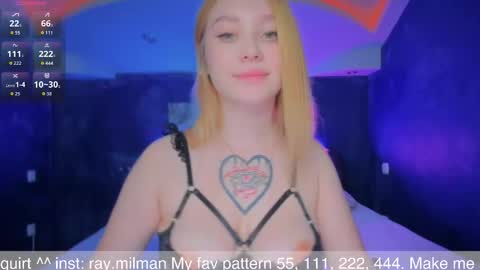 Snapshot of alicemilman chatting on 11-25-25, 11:21 Alice online show from 11-25-25, 11:21