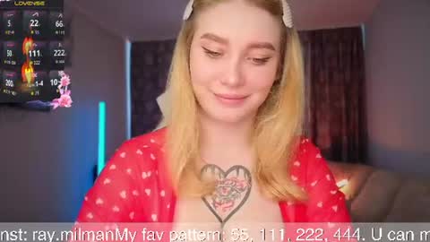 Snapshot of alicemilman chatting on 06-25-26, 08:30 Alice online show from 06-25-26, 08:30