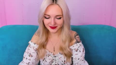 Snapshot of alicemonro chatting on 10-05-25, 08:12 alicemonro online show from 10-05-25, 08:12