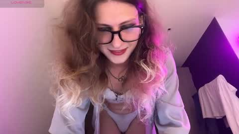 Snapshot of alicepinkhead chatting on 06-01-26, 09:55 AlicePinkhead online show from 06-01-26, 09:55