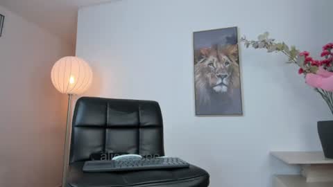 Snapshot of alicerosee___ chatting on 07-24-26, 09:46 alicerosee___ online show from 07-24-26, 09:46