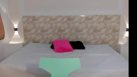 AliceRoss online show from 11-22-25, 08:19