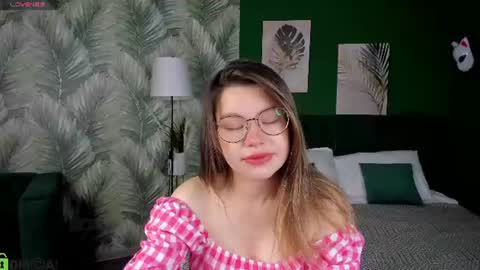 Alice online show from 06-30-26, 03:07