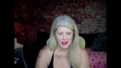 Alices Curiosity online show from 02-16-25, 06:43