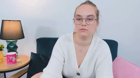 alicesensitive online show from 09-18-25, 11:01