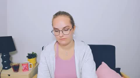 alicesensitive online show from 10-02-25, 08:16